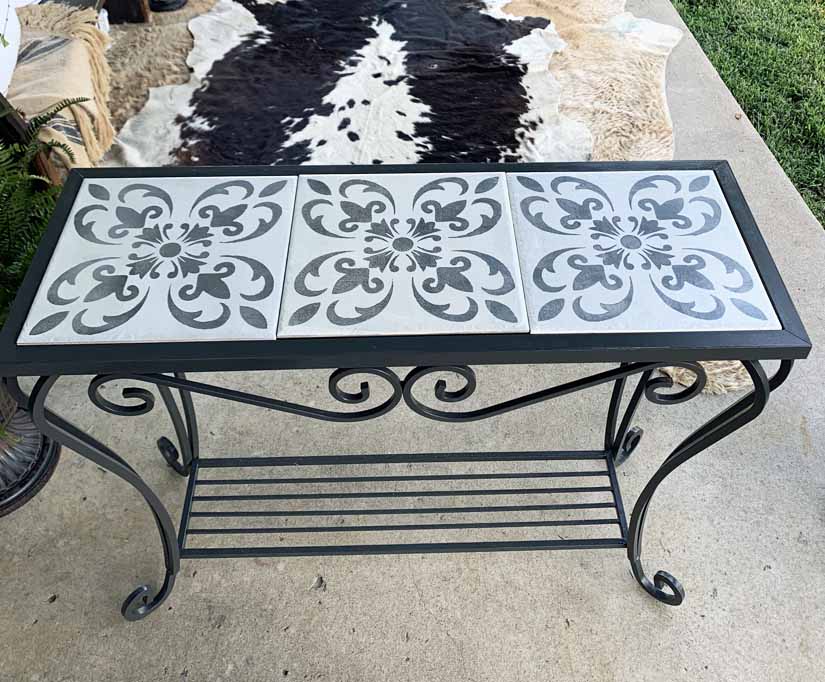 table-with-stenciled-tiles-DIY