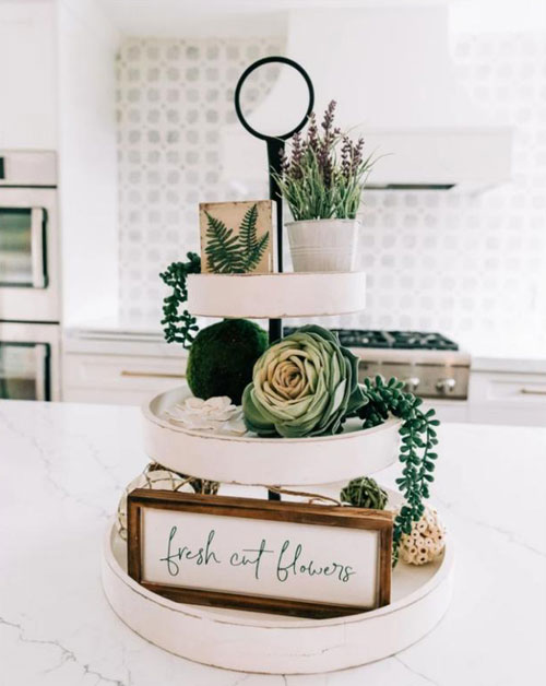 23 Stylish Centerpieces for Your Kitchen Table