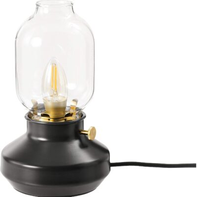 vintage-inspired-table-lamp