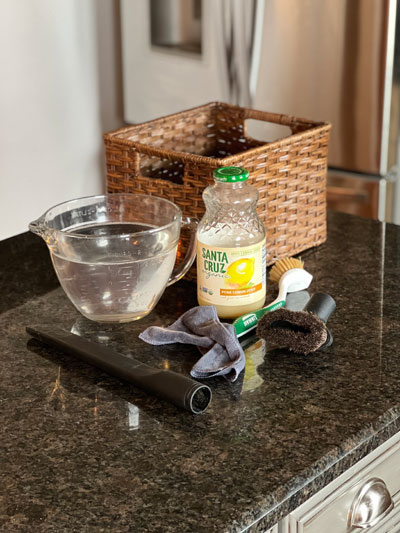 clean-wicker-baskets-lemon-juice-vacuum-cleaner-attachments-water-microfiber-cloth-soft-brush
