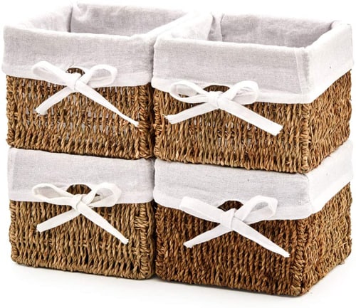 4-wicker-baskets-with-liner