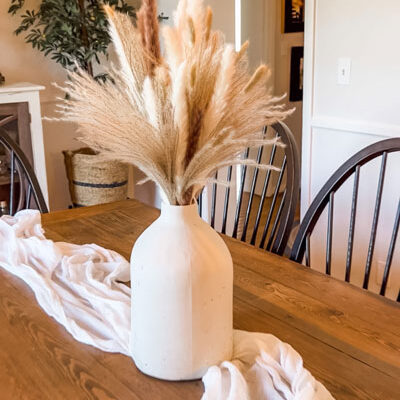 pampas-grass-in-vase-on-dining-room-table