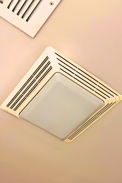 exhaust-fan-with-light